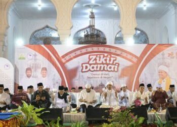Gubernur dan Wagub Ikuti Zikir Peringatan 20 Tahun Damai Aceh di Masjid Raya Baiturrahman