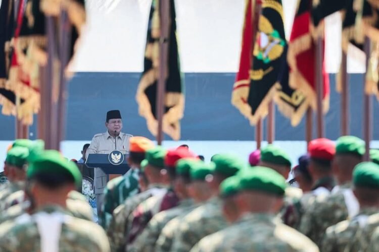 Presiden Prabowo Pimpin Upacara di Batujajar: Lantik Wapanglima TNI, Resmikan Puluhan Satuan Baru