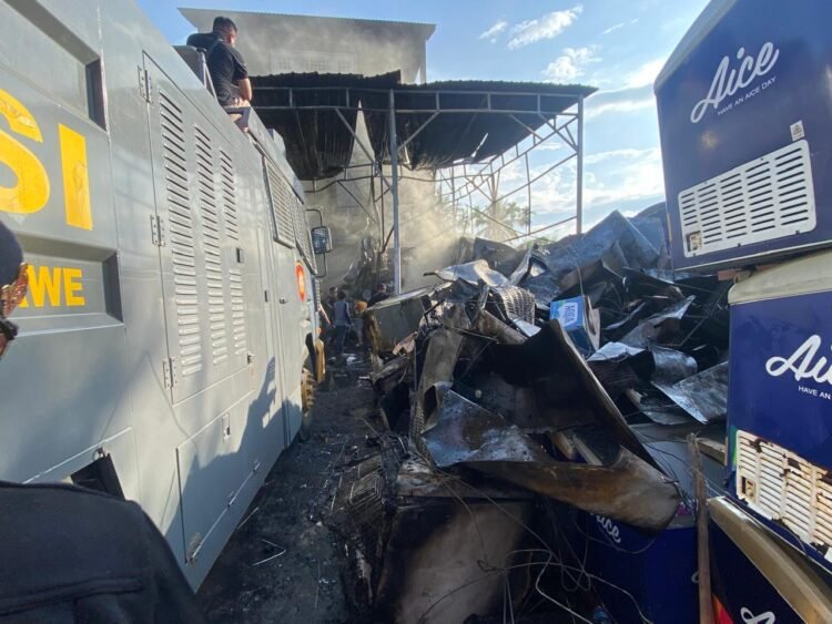 Gudang Es Krim Aice di Lhokseumawe Terbakar, Api Diduga Berasal dari Tumpukan Box Freezer