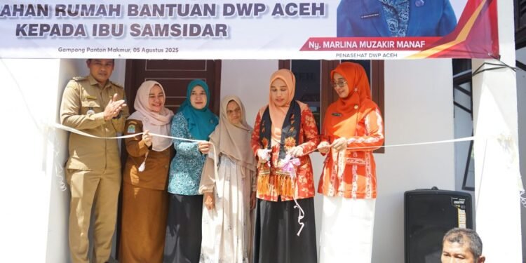DWP Aceh Serahkan Rumah Sangat Sederhana kepada Warga Miskin Ekstrem di Aceh Jaya