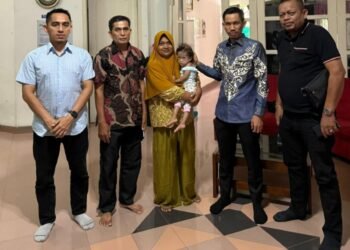 Bupati Aceh Barat Tarmizi Jenguk Bayi Penderita Bocor Jantung di Jakarta