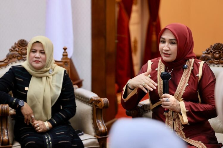 Kumpulkan Istri Mantan Panglima Wilayah, Kak Na Ajak Bangun UMKM