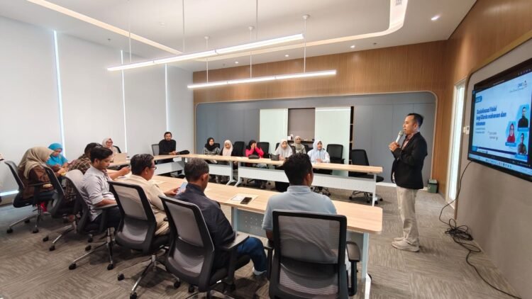 PLUT Mandiri & BSI Landmark Perkuat UMKM Aceh Lewat Sosialisasi Halal