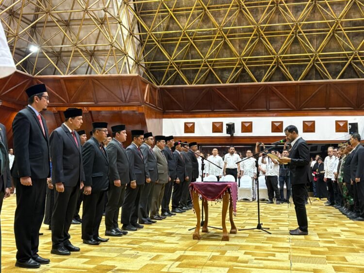 Gubernur Mualem Lantik Kepala SKPA Baru, Ini Nama-namanya