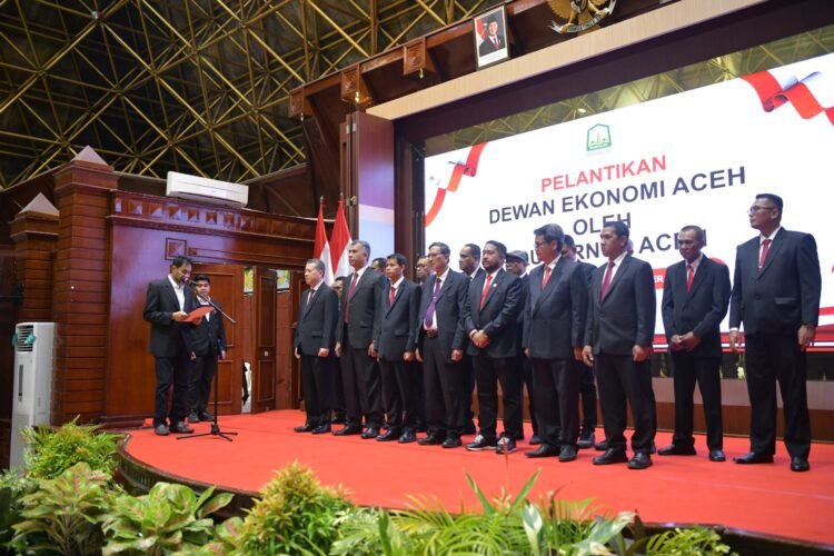 Gubernur Mualem Lantik Dewan Ekonomi Aceh
