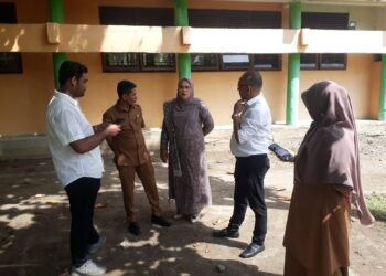 Kabid Sarpras Dinas Pendidikan Aceh Kunjungi SMA 1 Peusangan Bireuen