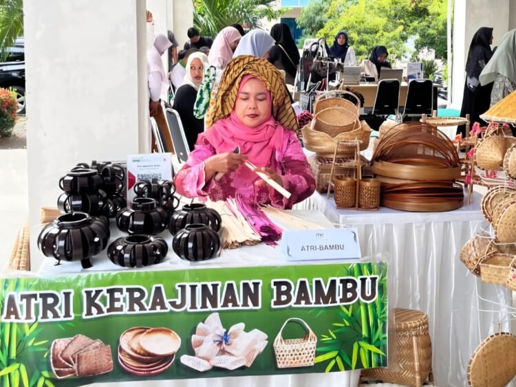Atri dan Kerajinan Bambu Aceh yang Menembus Pasar Ekspor