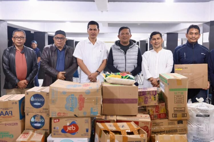 Sekda Aceh Tinjau Kerusakan Jalan Gayo Lues-Agara dan Salurkan Bantuan Logistik