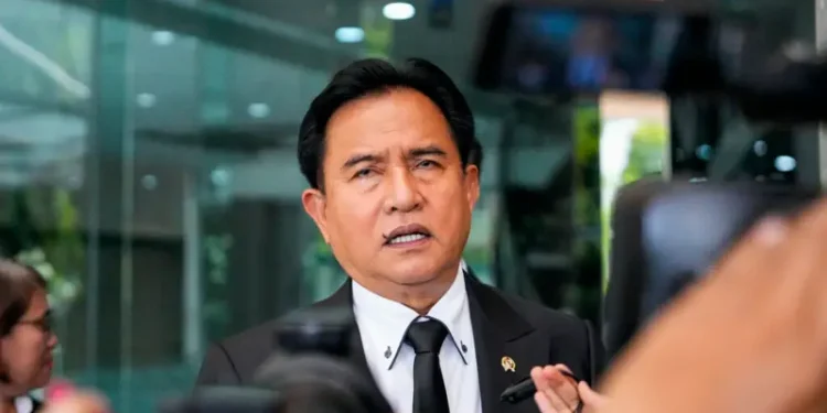 Soal WNI Masuk Militer Asing, Menko Yusril Nyatakan Tidak Otomatis Kehilangan Status Kewarganegaraan