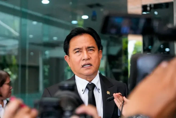 Soal WNI Masuk Militer Asing, Menko Yusril Nyatakan Tidak Otomatis Kehilangan Status Kewarganegaraan