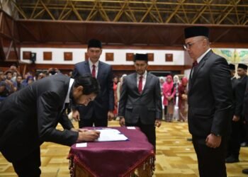 Gubernur Mualem Lantik Sejumlah Pejabat Eselon II, Berikut Namanya
