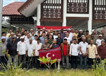 Seribu Anggota KPA Doa Bersama di Makam Almarhum Hasan Tiro, Mengapa Abang Samalanga Tak Hadir?