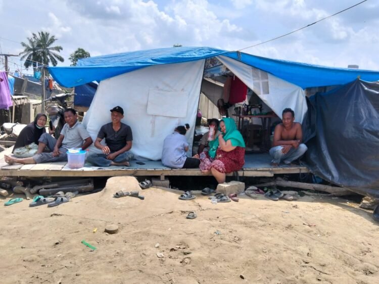 Masih di Tenda Saat Lebaran, Warga Aceh Tamiang Keluhkan Penyaluran DTH