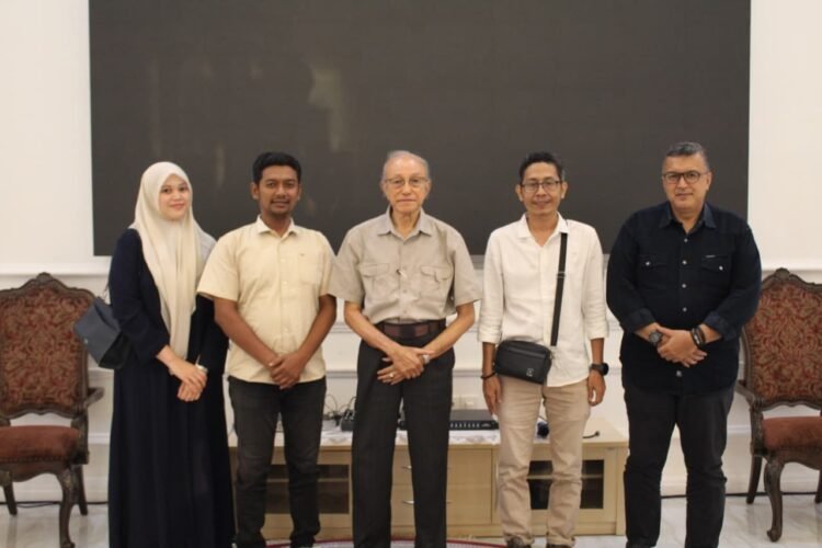 Persiapan Semiloka, WALHI Aceh Audiensi dengan Wali Nanggroe