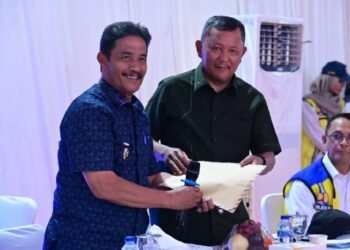 Bupati Aceh Besar Ajak Tenaga Kesehatan Layani Masyarakat Dengan Keikhlasan Hati