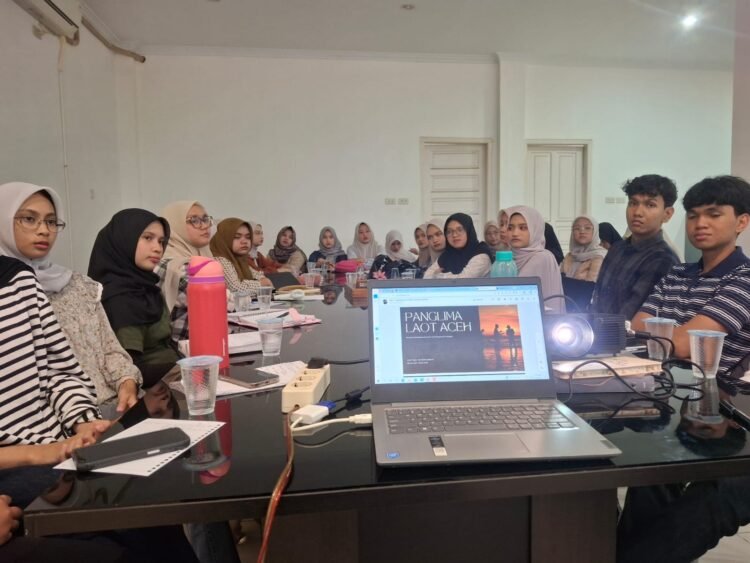 Mahasiswa Agribisnis USK Dalami Peran Panglima Laot dalam Kehidupan Nelayan Aceh