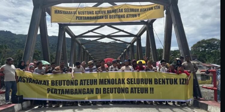Perempuan Beutong Bersatu Desak Pencabutan Izin Tambang, Bupati Diminta Temui Warga