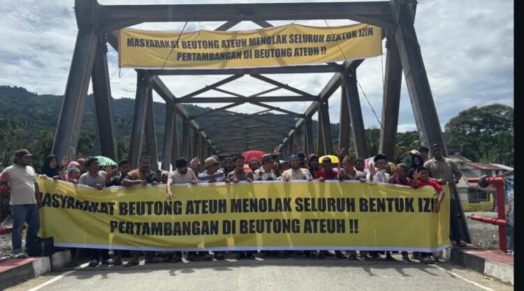 Perempuan Beutong Bersatu Desak Pencabutan Izin Tambang, Bupati Diminta Temui Warga