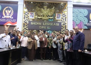 Mualem Saksikan Langsung RDP DPR-RI Bahas Revisi UUPA, Proses Pembahasan Berlangsung