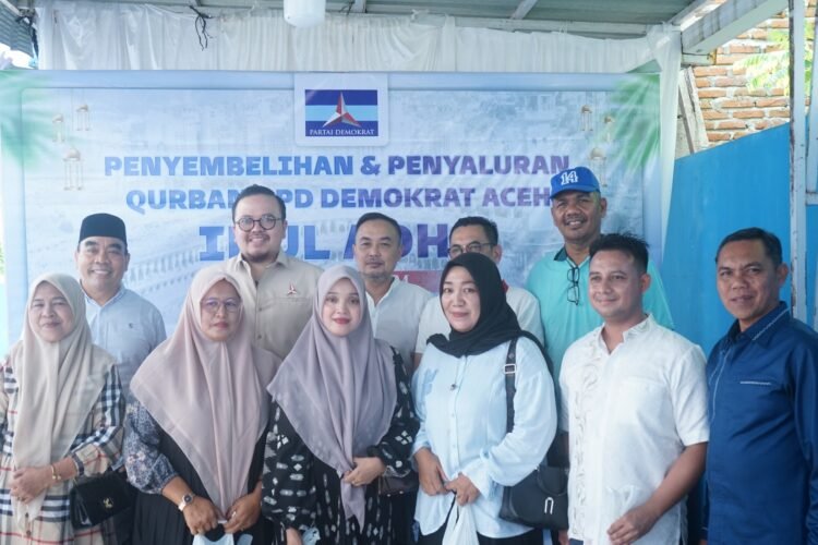 Demokrat Aceh Bagikan Daging Kurban untuk Panti Asuhan dan Masyarakat
