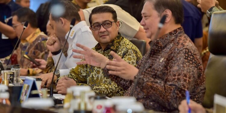 Menteri Ekraf Umumkan Penurunan Tarif Pajak Royalti bagi Penulis
