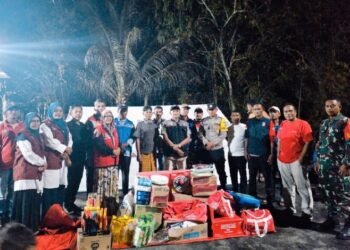 Bergerak Cepat, Pemkab Aceh Besar Salur Bantuan Masa Panik untuk Korban Kebakaran di Gampong Cureh Indrapuri