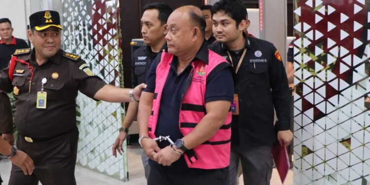Ditangkapnya Tiga Petinggi BGN: Jerat Korupsi di Jantung Program Makan Bergizi Gratis