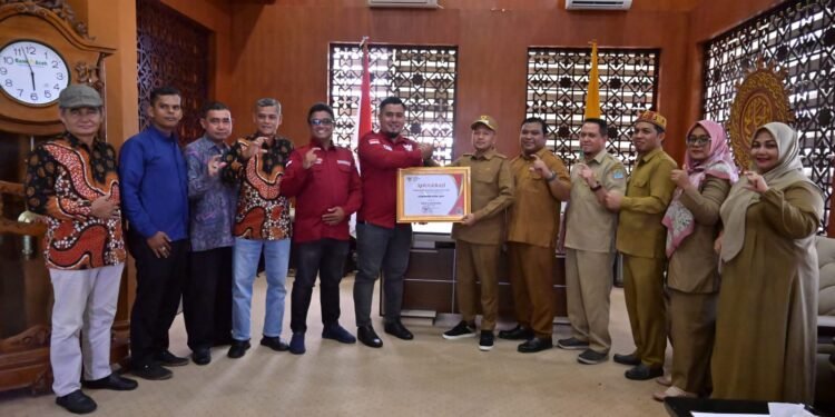 Bupati Aceh Jaya Terima Kunjungan Komisi Informasi Aceh, Bahas Penguatan Keterbukaan Informasi Publik