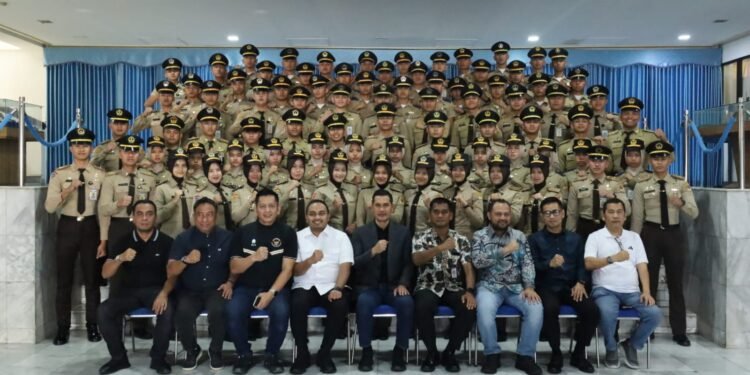 Sekda Aceh Bersilaturahmi dengan Praja IPDN Asal Aceh di Jatinangor