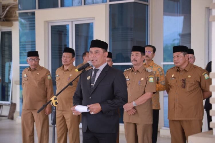 Bupati Aceh Besar Lantik Sejumlah Kadis dan Pejabat Administrator, Tekankan Amanah Jabatan dan Peningkatan Kinerja