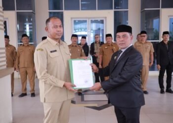 Bupati Syech Muharram Tunjuk Ardiansyah sebagai Plt Sekwan DPRK Aceh Besar