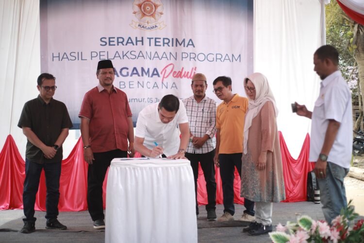 Tinjau Pedalaman Aceh Tamiang, KAGAMA Serahkan 26 Huntara Korban Bencana Hidrometeorologi