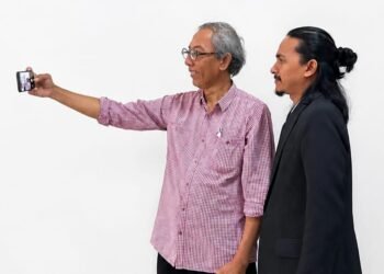 Jadi Doktor Desain Komunikasi Visual Pertama di Aceh, Iskandar Perluas Paradigma DKV Menuju Desain Kebudayaan