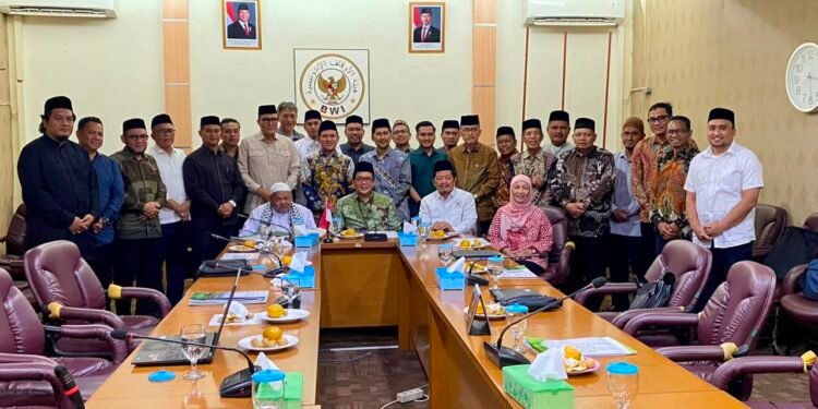 Kawal Wakaf Blangpadang, Pemerintah Aceh dan Ulama Temui BWI Pusat