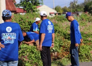 Peringati HUT ke-25, Demokrat Sabang Gelar Kerja Bakti Bersihkan Rumah Ibadah
