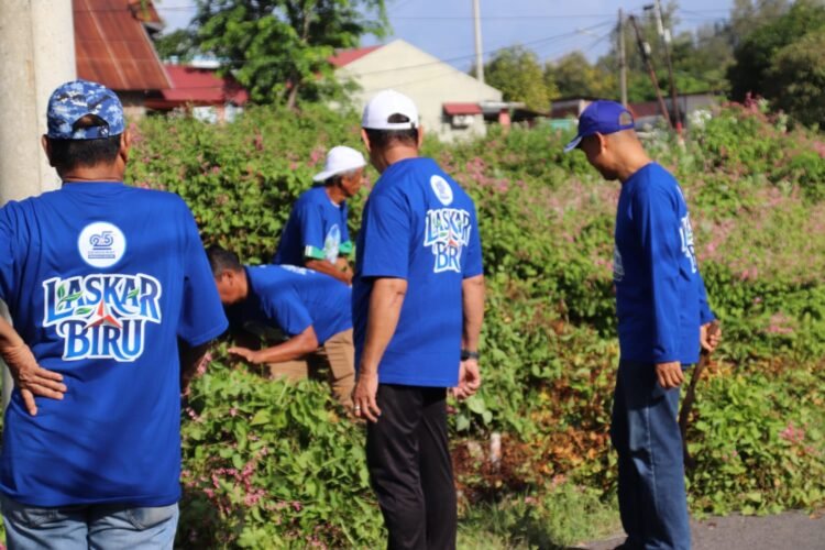 Peringati HUT ke-25, Demokrat Sabang Gelar Kerja Bakti Bersihkan Rumah Ibadah
