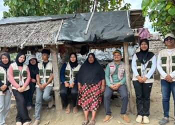 Warisan Turun-Temurun, Petani Garam Paru Cot, Pidie Jaya Bertahan di Tengah Cuaca dan Biaya yang Tak Menentu
