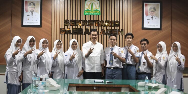 Masuk Grand Final LCC Empat Pilar MPR-RI, Sekda Nasir: Siswa SMA 2 Banda Aceh Wajib Masuk Karantina