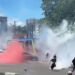Peringatan 21 Tahun Damai Aceh di Masjid Raya Baiturrahman Ricuh, Polisi Tembakkan Gas Air Mata
