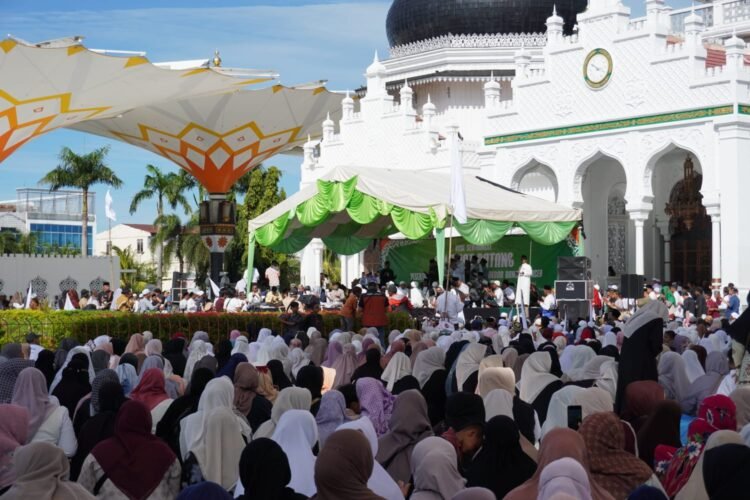Doa Tolak Bala Warnai Peringatan 21 Tahun Damai Aceh, Massa Sampaikan 10 Tuntutan