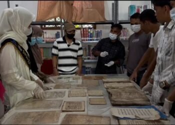 Generasi Muda Diperkenalkan dengan Naskah Aceh Kuno Koleksi Rizki Wahyudi