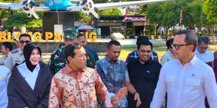 Wagub Aceh Bersama Wamendagri Tinjau Langsung Lapangan Blang Padang