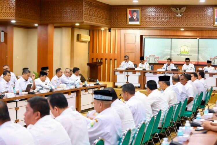 Pimpin Rapat Koordinasi Bersama SKPA, Wagub Dek Fadh: Transparansi adalah Kunci