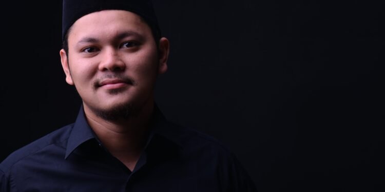 Perihal Kepemimpinan: Kita Tidak kekurangan Tokoh Teladan