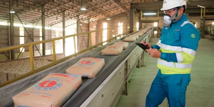 Volume Penjualan Semen Tumbuh, Solusi Bangun Indonesia Bukukan Laba Rp278 Miliar di Tengah Tantangan Industri