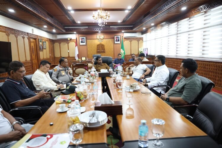 Gubernur Mualem Bersama Kapolda dan Ketua DPRA Bahas Mitigasi Bencana