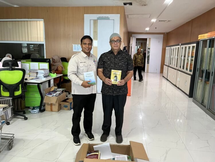 Dorong Literasi dan Pengayaan Khazanah Aceh, Lhee Sagoe Press Hibahkan 43 Buku Ber-ISBN ke Perpustakaan Wilayah Aceh