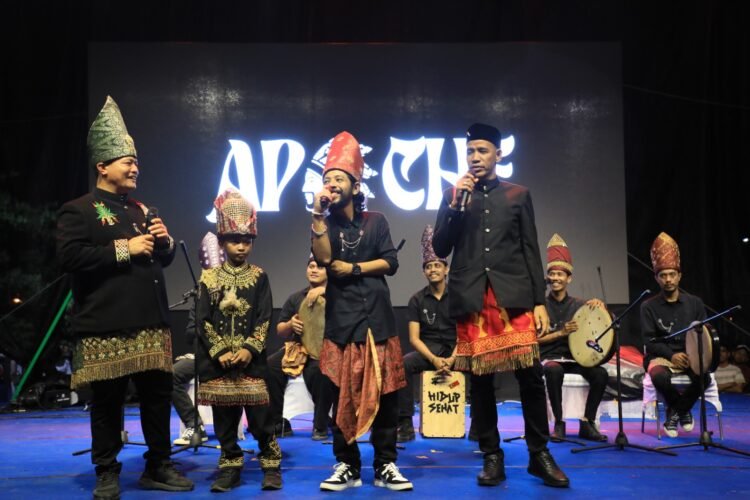 Hormati Syariat, Apache 13 Tampil Hanya dengan Rapai Pasee di HUT ke-800 Samudera Pasai