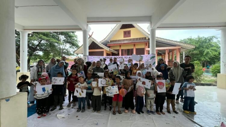 Puluhan Anak Mengikuti Kegiatan Cinta Buku Sekaligus Peduli Lingkungan Lewat Gerakan “From Books to Action”