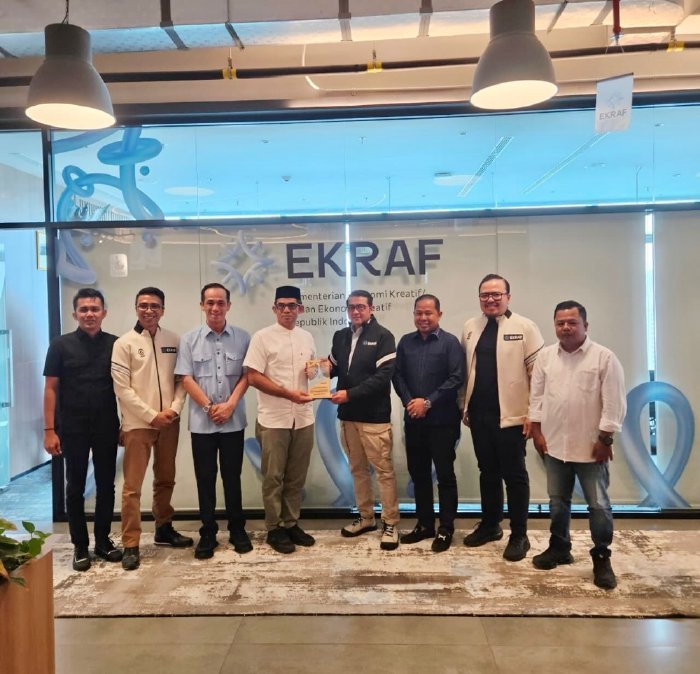 Bahas Kemandirian Ekonomi Dayah, Dinas Pendidikan Dayah Aceh Audiensi dengan Menteri Ekonomi Kreatif